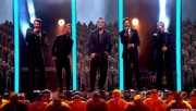 TT au Royal Variety Performance at Londres 09-12-2010 - Page 2 Daa078111762301