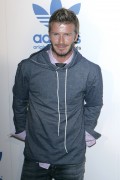 Дэвид Бекхэм (David Beckham) ADIDAS Originals Launch Party in West Hollywood,30 сентября 2009 (34xHQ) 933387202269310