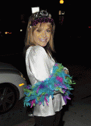 cd840155207345 Taryn Manning at Crown Bar to Celebrating Brittny Gastineaus Birthday in LA   11/06/09
