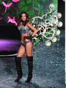26369e56954963.gif
