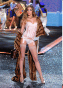 8137b856953699.gif