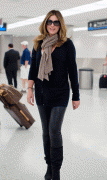 95650b58201546 Daisy Fuentes at Miami International Airport on 11/30/09 