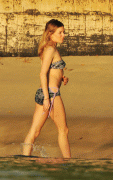 Sienna Miller  bikini pictures