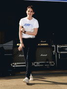 8e374d79227857.gif