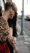 819ee682137464.gif